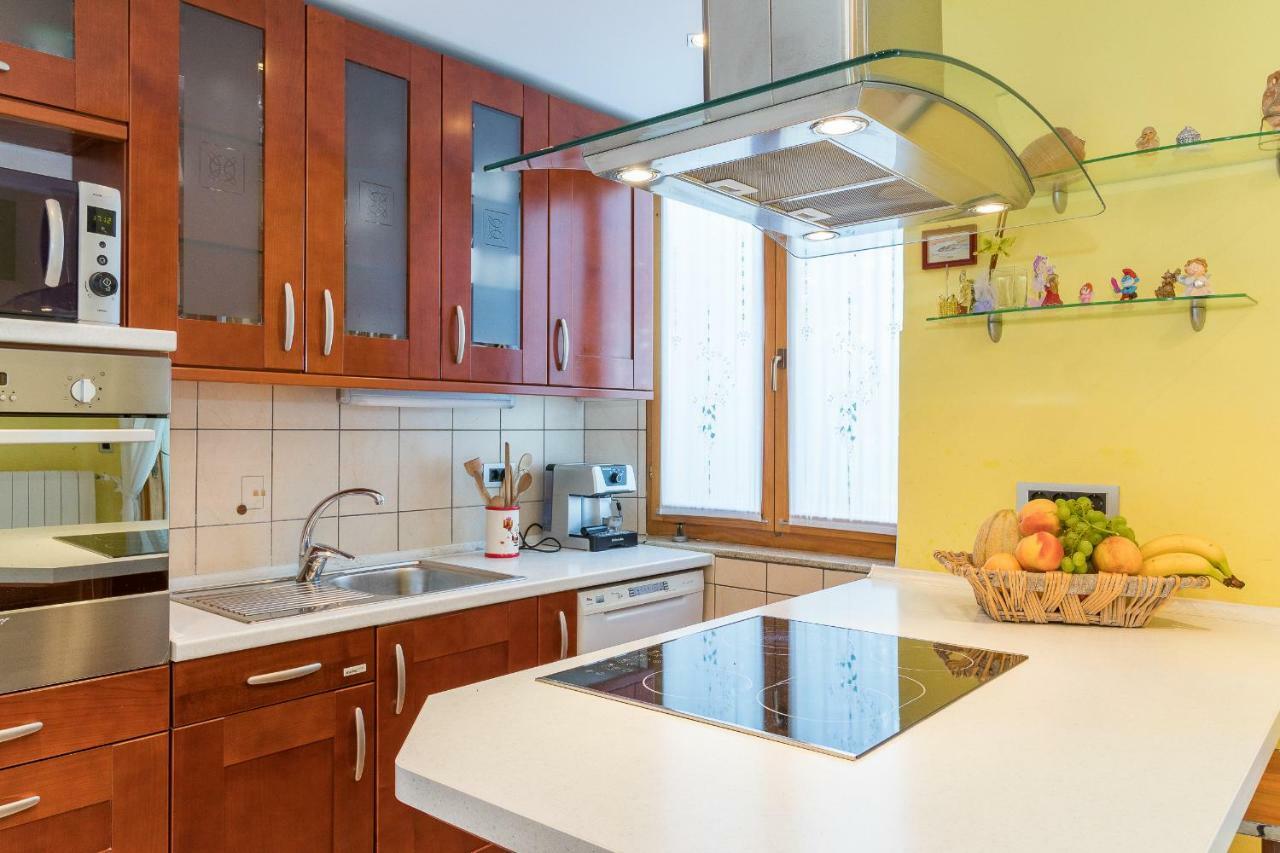 Apartman Vesna Pula Exterior foto